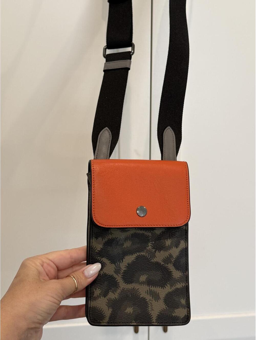 Coach Coach North/South Phone Crossbody-Wild Beast print - Picture 2 of 3